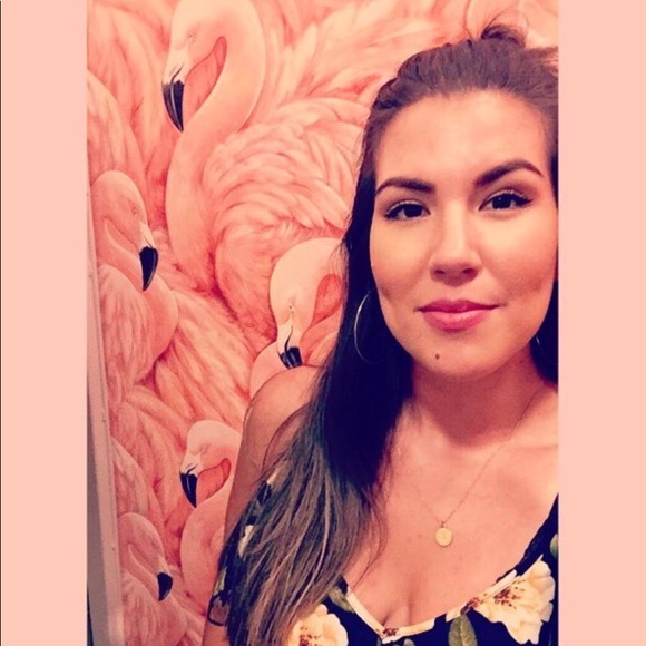 Meet your Posher, Rachael - Picture 1 of 1